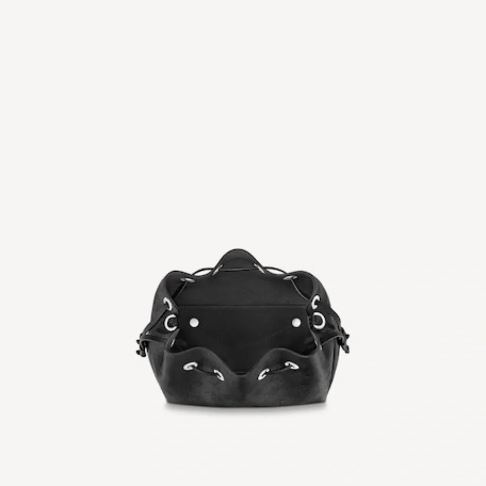 Louis Vuitton Bella Bucket Bag - Picture 4 of 5